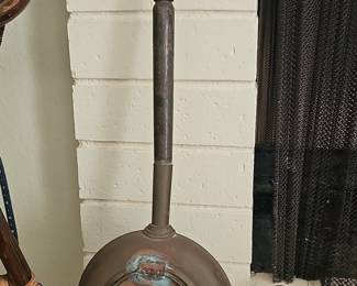 Antique Brass Bed Warmer with Wooden Handle