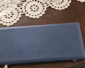 Vintage E.S. Lowe Renaissance Chess Set in Presentation Box