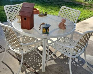 Vintage WhiteJordan Tamiami Patio Dining Set