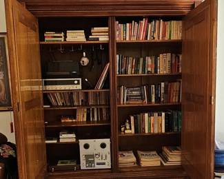 Antique Carved Oak Bookcase with Cabinet Doors