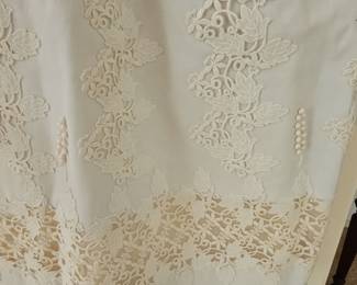 Vintage 1950s Lace Wedding Dress and Veil