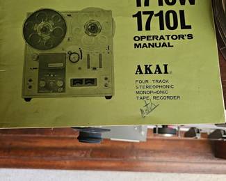 Akai 1710W Reel-to-Reel Tape Recorder