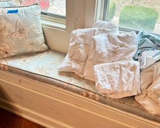 3 pc window cushion, pillow set $30