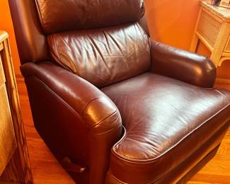 BarcaLounger  burgundy. Barely used $500