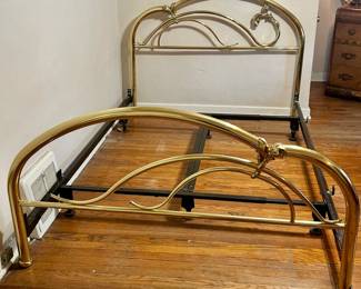 Queen size Brass head & foot boards $60 mattress base frame $25