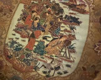 Chinese Export Porcelain Decorative Plate with Figural Scene