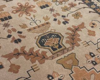 Couristan Renaissance "Renaissance" Hand-Knotted Rug
