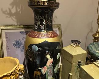 Large Black Chinoiserie Porcelain Vase with Hand-Painted Geisha Motif