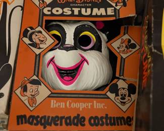 . . . another vintage (Disney) Halloween costume