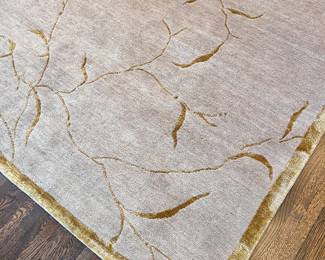 Fabulous gold creamer rug