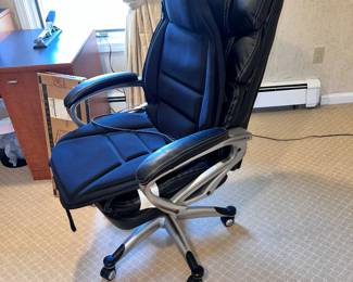 Nice quality desk chair