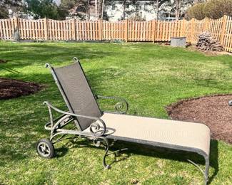 Great chaise lounges 