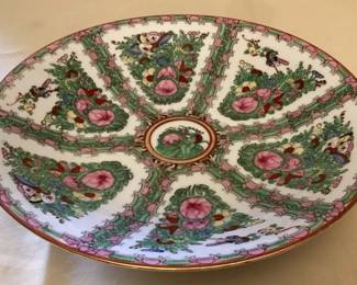 MMC064 Large Chinese Porcelain Rose Medallion Serving Bowl