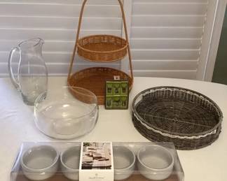 MMC038 Various Serving Ware For Entertaining