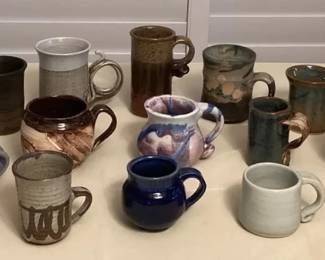 MMC050 Eighteen Art Pottery Ceramic Mugs