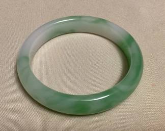 MMC118 Green & White Jade Bangle Bracelet