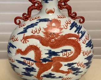 MMC063 Large Chinese Porcelain Dragon Vase