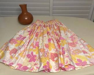 MMC083 Ipu Heke Gourd & Hula Skirt