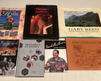 MMC021 Interesting Hawaiian Themed Books