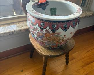 . . . great jardinierre