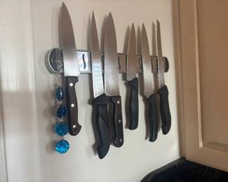 . . . great knife set