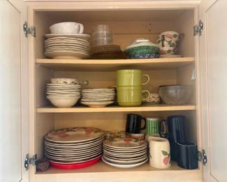 . . . the balance of the Franciscan dish set