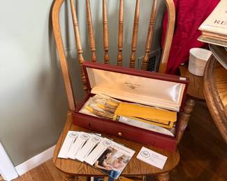 Wood Table w/ Leaf and 4 Chairs 