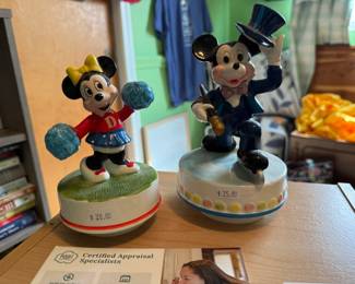 Mickey and Minnie Mouse Figures 