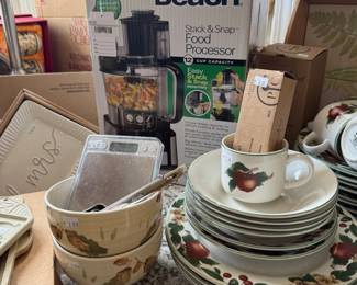 Hamilton Beach Food Processor, Dish Set