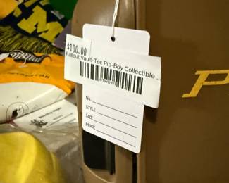 Fallout Vault-Tec Pip-Boy Collectible Case (Without Game)