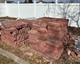 Landscaping Pavers/Bricks