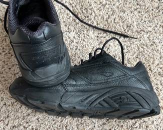 BROOKS ADDICTION WALKER 2 SHOES 