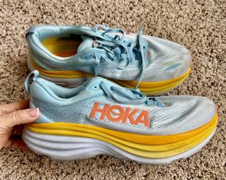 HOKA WOMENS SHOES 10.5