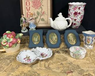 Romantic Cottage Decor Collection  Tapestry, Figurines, Floral Porcelain  Framed Needlework