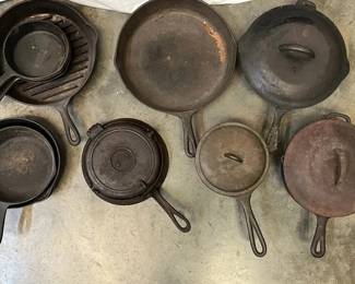 Cast Iron Cookware Collection  Skillets, Lids  Griddle Pans
