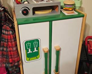 toy fridge