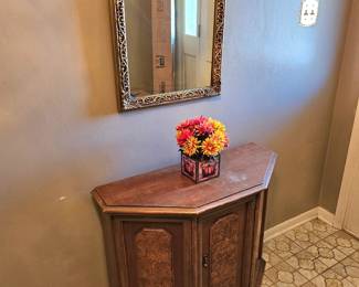 welcoming entry console with mirror