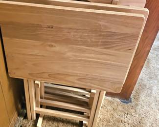 handy TV trays