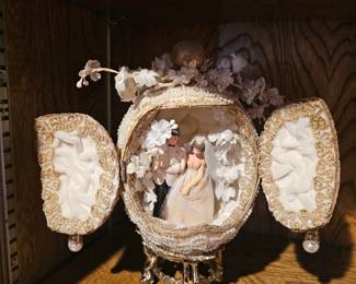 Beautiful wedding scene in elaborate egg
