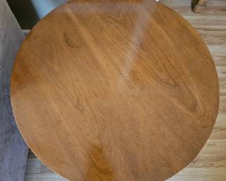 Round Pedestal Side Table second image