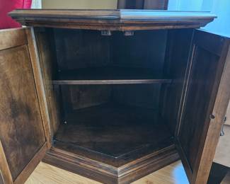 Ethan Allen Hexagonal Cabinet End Table third image