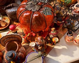 More Halloween decor