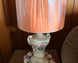 vintage Italian Capodimonte table lamp