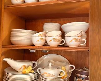 Homer Laughlin Golden Wheat dinnerware