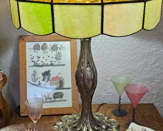 Tiffany Style Stained Glass Table Lamp
