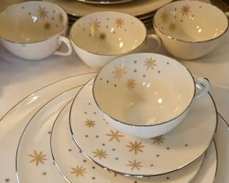 Lenox- Atomic Starburst (Alaris) #A-105 20pc. Broke into 3 4place settings