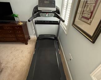 Pro Form Treadmill - Pro 5000