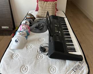 Twin bed, misc, keyboard