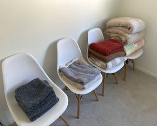 Throw blankets, desk chairs