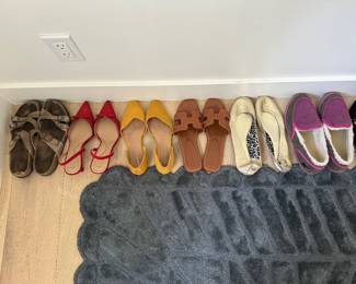 Women's shoes (primary size 10-11)
